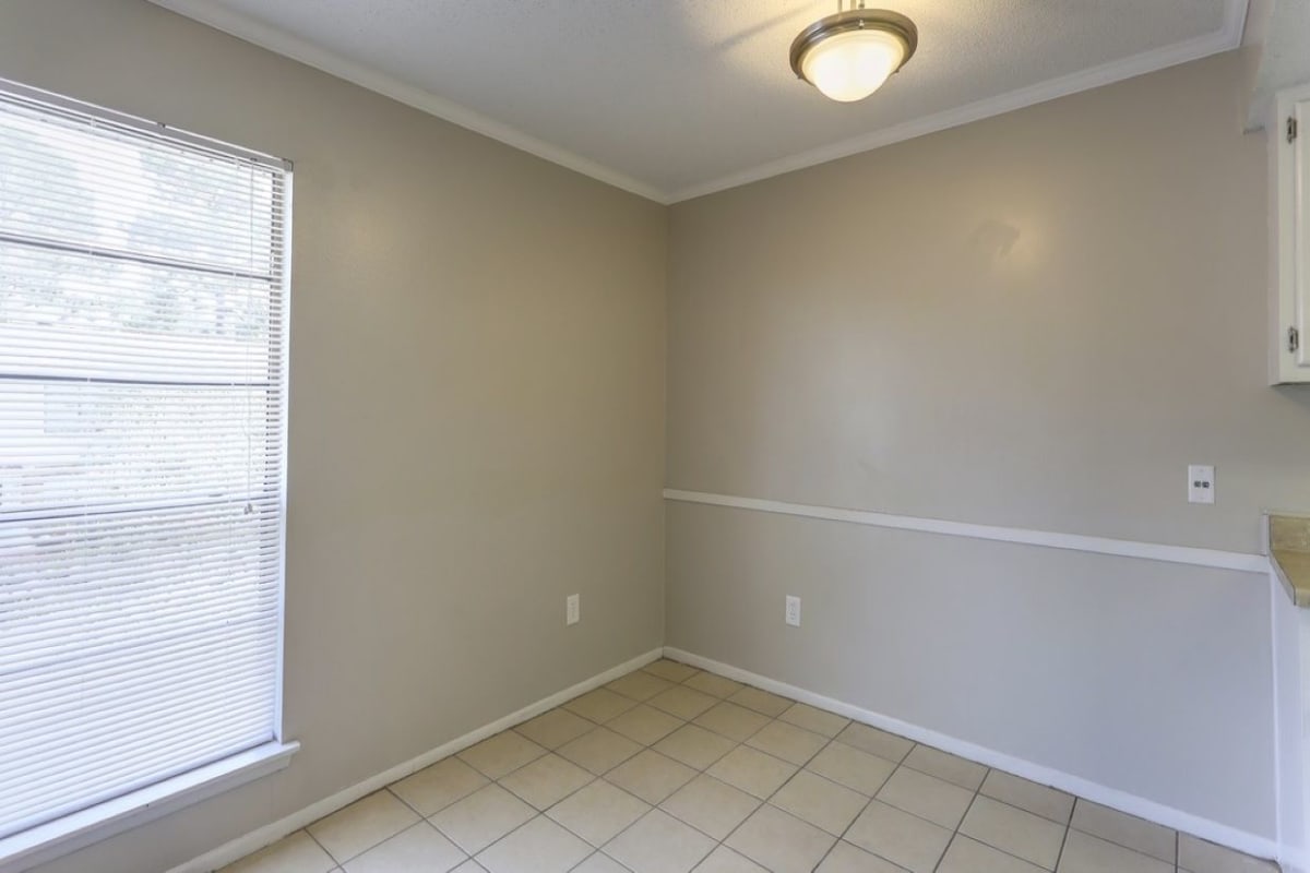 Photos and Video Dove Creek Apartments in Baton Rouge, LA